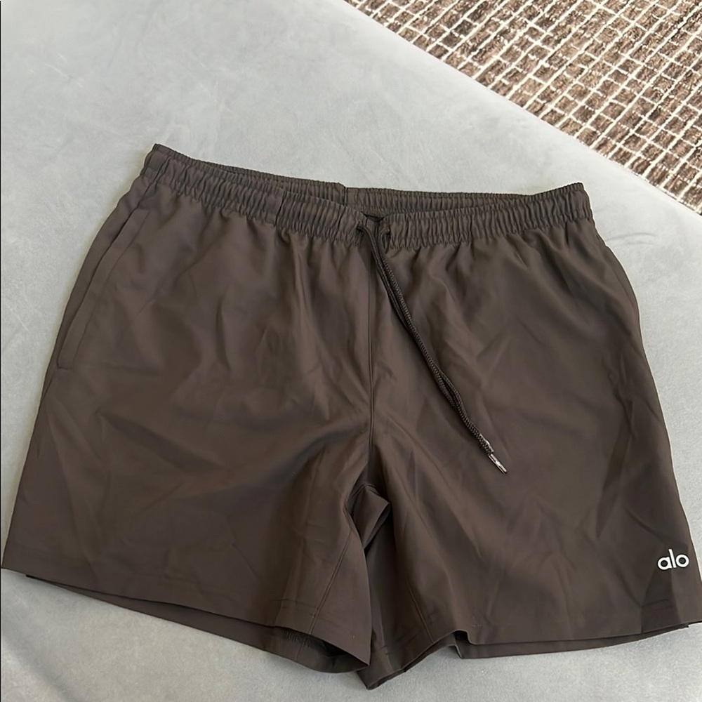 Alo Yoga Men's Circuit Athletic Shorts